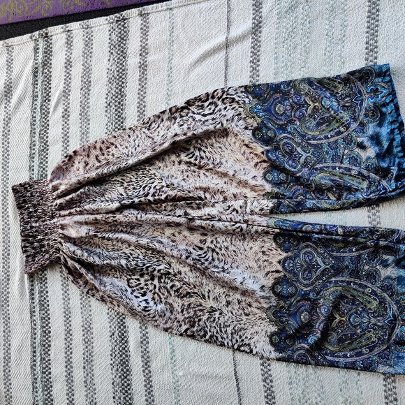 LUV SHARI|| ANIMAL PRINT AND PAISLEY PRINT JUMP SUIT SIZE one size - Picture 7 of 8